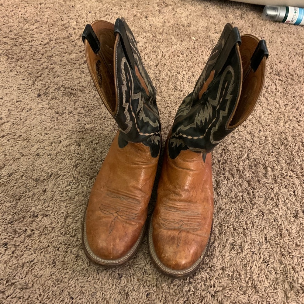Lucchase 2000 round toe smooth ostrich boots